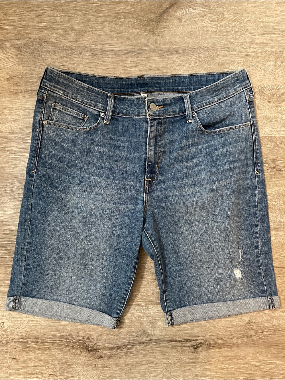 Levi’s | jean shorts size 31 waist